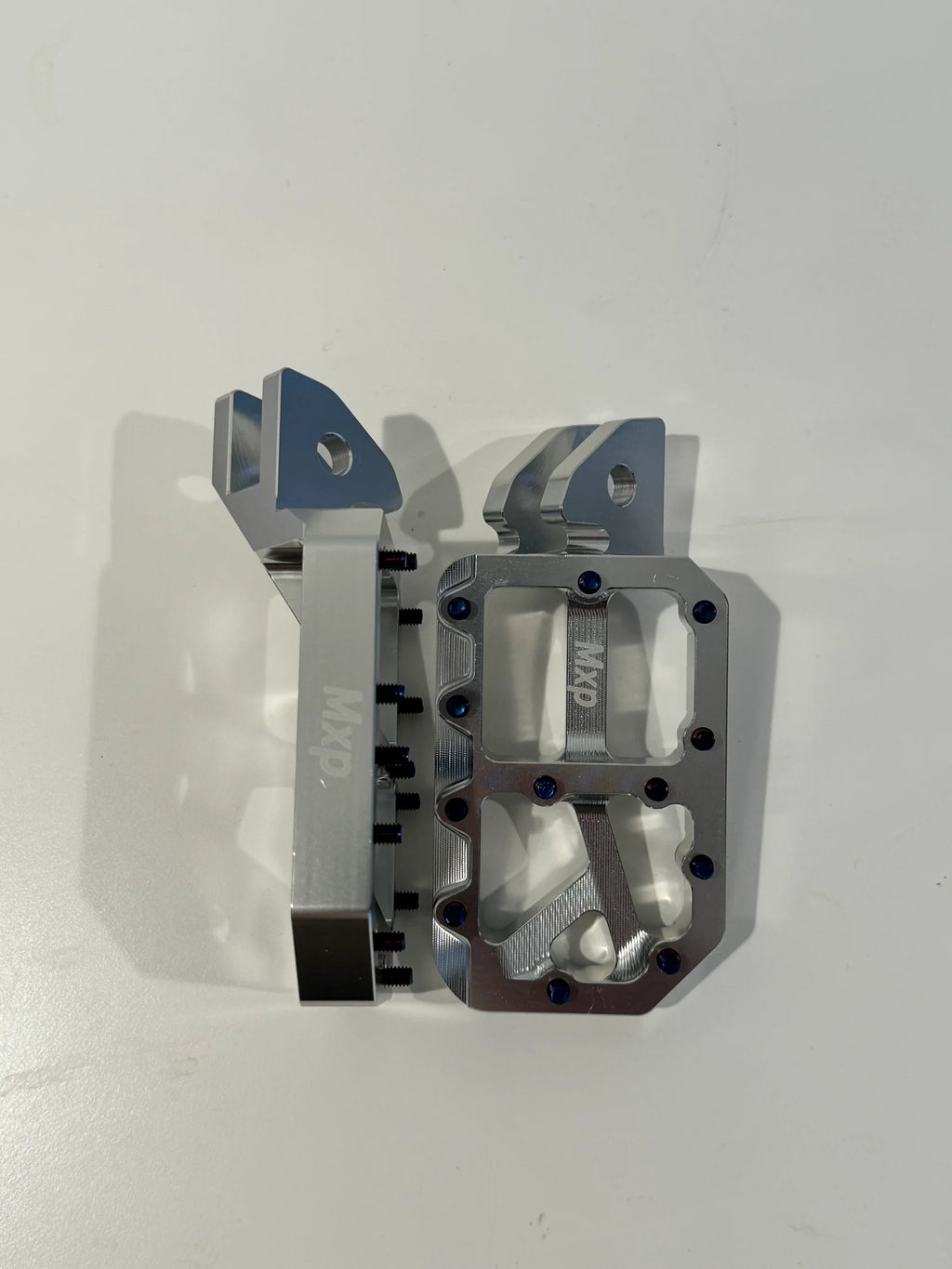 MXP FOOT PEGS NEXT DAY SHIPPING